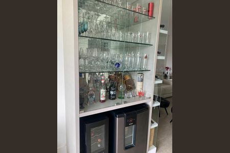 Detalhe Sala de apartamento à venda com 2 quartos, 123m² em Alphaville, Santana de Parnaíba
