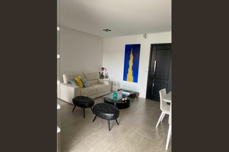 Apartamento à venda com 123m², 3 quartos e 2 vagas Apartamento à venda com 123m², 3 quartos e 2 vagasSala