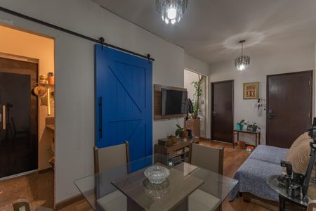 Apartamento à venda com 71m², 3 quartos e 1 vaga Apartamento à venda com 71m², 3 quartos e 1 vagaSala