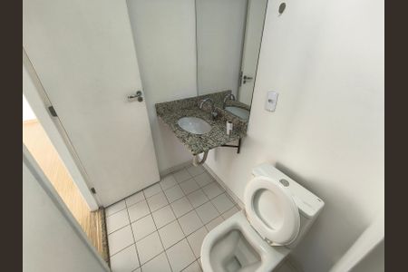 Apartamento à venda com 64m², 2 quartos e 2 vagas Apartamento à venda com 64m², 2 quartos e 2 vagasBanheiro Social