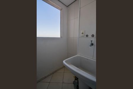 Apartamento à venda com 61m², 3 quartos e 1 vaga Apartamento à venda com 61m², 3 quartos e 1 vagaCozinha e Área de Serviço