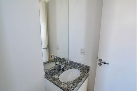 Apartamento à venda com 61m², 3 quartos e 1 vaga Apartamento à venda com 61m², 3 quartos e 1 vagaBanheiro da Suíte