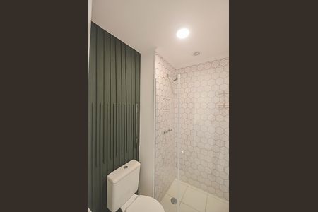 Apartamento à venda com 73m², 1 quarto e 1 vaga Apartamento à venda com 73m², 1 quarto e 1 vagaBanheiro da Suíte