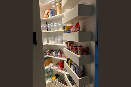 Casa à venda com 800m², 3 quartos e 6 vagas