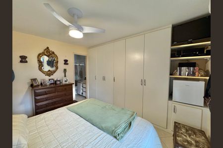 Apartamento à venda com 90m², 3 quartos e 2 vagas Apartamento à venda com 90m², 3 quartos e 2 vagasSuíte