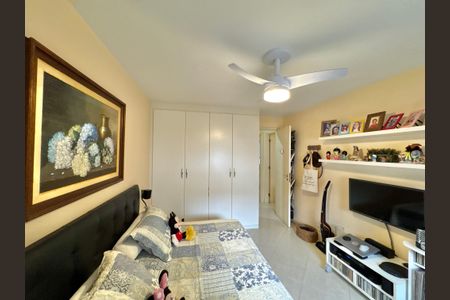 Apartamento à venda com 90m², 3 quartos e 2 vagas Apartamento à venda com 90m², 3 quartos e 2 vagasQuarto 1