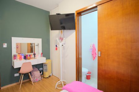 Casa de condomínio à venda com 58m², 2 quartos e 1 vagaQuarto