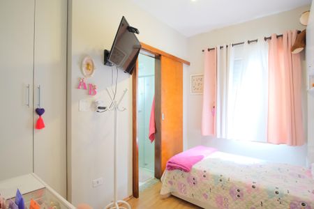 Casa de condomínio à venda com 58m², 2 quartos e 1 vagaQuarto