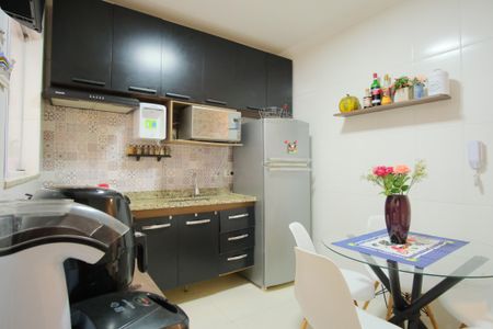 Casa de condomínio à venda com 58m², 2 quartos e 1 vagaCozinha