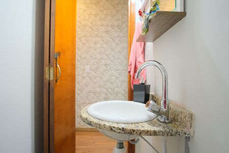 Casa de condomínio à venda com 58m², 2 quartos e 1 vagaLavabo