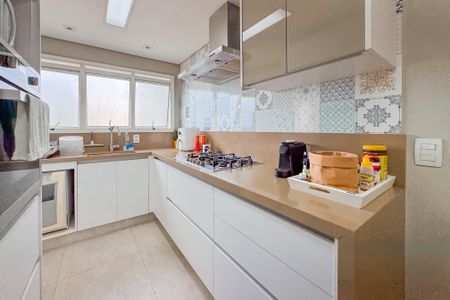 Apartamento à venda com 163m², 3 quartos e 3 vagas Apartamento à venda com 163m², 3 quartos e 3 vagasCozinha