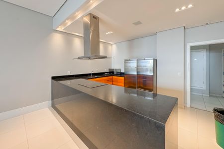 Apartamento à venda com 163m², 3 quartos e 3 vagas Apartamento à venda com 163m², 3 quartos e 3 vagasÁrea comum - Salão de Festas