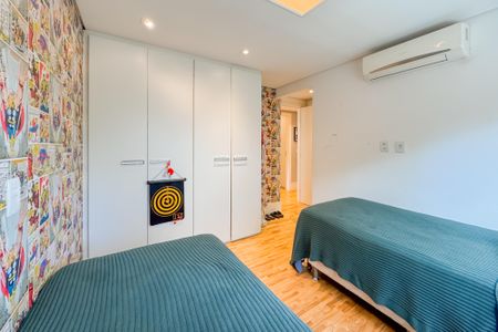 Apartamento à venda com 163m², 3 quartos e 3 vagas Apartamento à venda com 163m², 3 quartos e 3 vagasSuíte 1