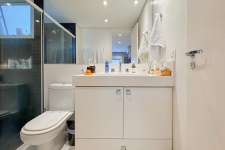 Apartamento à venda com 163m², 3 quartos e 3 vagas Apartamento à venda com 163m², 3 quartos e 3 vagasBanheiro da Suíte Master