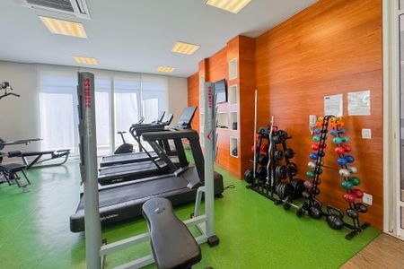 Apartamento à venda com 163m², 3 quartos e 3 vagas Apartamento à venda com 163m², 3 quartos e 3 vagasÁrea comum - Academia