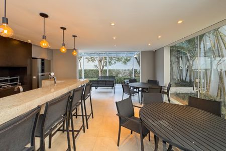 Apartamento à venda com 163m², 3 quartos e 3 vagas Apartamento à venda com 163m², 3 quartos e 3 vagasÁrea comum - Churrasqueira