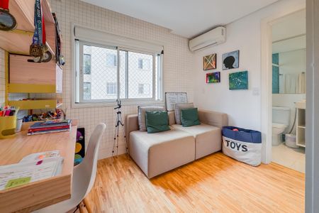 Apartamento à venda com 163m², 3 quartos e 3 vagas Apartamento à venda com 163m², 3 quartos e 3 vagasSuíte 2