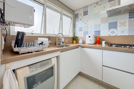 Apartamento à venda com 163m², 3 quartos e 3 vagas Apartamento à venda com 163m², 3 quartos e 3 vagasCozinha