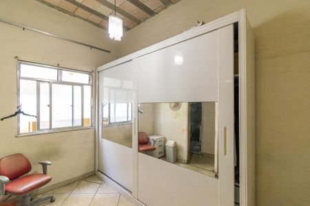 Casa à venda com 180m², 5 quartos e 2 vagasQuarto 2 - 2º andar 