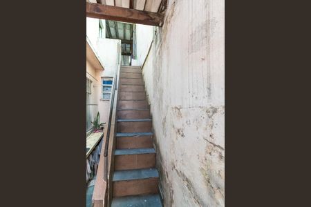 Casa à venda com 180m², 5 quartos e 2 vagasÁrea de Serviço - Acesso ao 2º andar