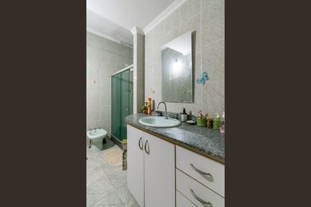 Casa à venda com 180m², 5 quartos e 2 vagasBanheiro - 1º andar 