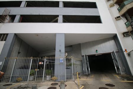 Apartamento à venda com 68m², 2 quartos e 1 vagaFachada e portaria
