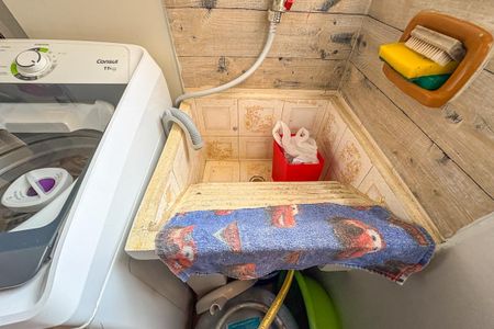 Apartamento à venda com 60m², 2 quartos e 1 vaga Apartamento à venda com 60m², 2 quartos e 1 vagaÁrea de Serviço