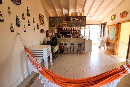 Casa à venda com 308m², 3 quartos e 4 vagas Casa à venda com 308m², 3 quartos e 4 vagasVaranda gourmet