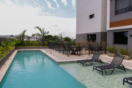 Apartamento à venda com 66m², 3 quartos e 2 vagas Apartamento à venda com 66m², 3 quartos e 2 vagasÁrea comum - Piscina