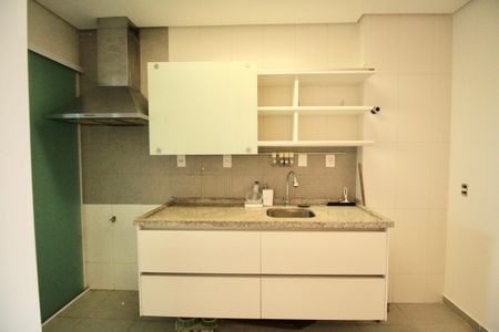 Apartamento para alugar com 93m², 2 quartos e 2 vagas Apartamento para alugar com 93m², 2 quartos e 2 vagasCozinha e Área de Serviço