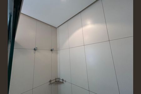 Apartamento para alugar com 93m², 2 quartos e 2 vagas Apartamento para alugar com 93m², 2 quartos e 2 vagasBanheiro do Quarto 1