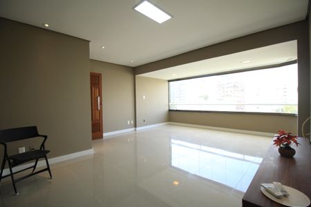 Apartamento para alugar com 93m², 2 quartos e 2 vagas Apartamento para alugar com 93m², 2 quartos e 2 vagasSala