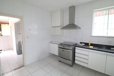 Casa à venda com 260m², 5 quartos e 4 vagasCozinha