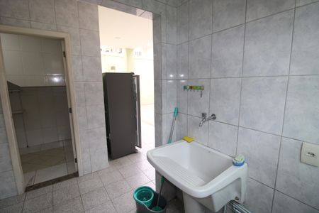 Casa à venda com 260m², 5 quartos e 4 vagasÁrea de Serviço