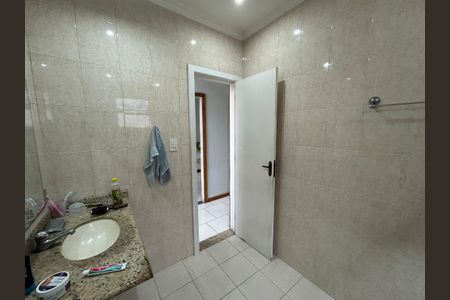 Casa à venda com 260m², 5 quartos e 4 vagasBanheiro casa 2