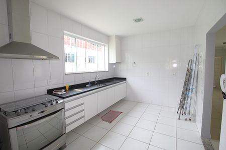 Casa à venda com 260m², 5 quartos e 4 vagasCozinha