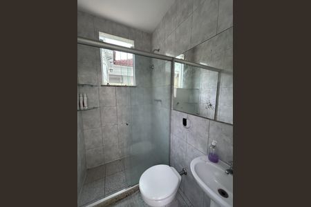 Casa à venda com 260m², 5 quartos e 4 vagasBanheiro 1