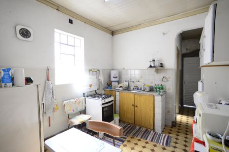 Casa à venda com 360m², 8 quartos e sem vaga Casa à venda com 360m², 8 quartos e sem vagaCasa 2 - Cozinha