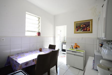 Casa à venda com 360m², 8 quartos e sem vaga Casa à venda com 360m², 8 quartos e sem vagaCozinha