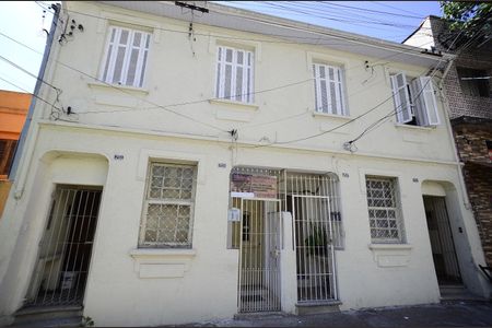 Casa à venda com 360m², 8 quartos e sem vaga Casa à venda com 360m², 8 quartos e sem vagaFachada