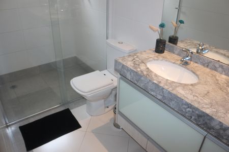 Apartamento à venda com 254m², 3 quartos e 6 vagasBanheiro da Suíte 3