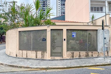 Casa à venda com 237m², 3 quartos e 2 vagasFachada e placa