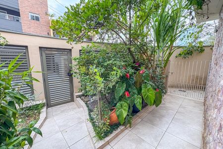 Casa à venda com 237m², 3 quartos e 2 vagasJardim