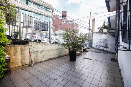 Casa à venda com 154m², 2 quartos e 3 vagas Casa à venda com 154m², 2 quartos e 3 vagasGaragem