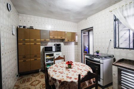 Casa à venda com 154m², 2 quartos e 3 vagas Casa à venda com 154m², 2 quartos e 3 vagasCozinha