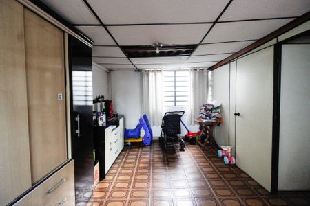 Casa à venda com 154m², 2 quartos e 3 vagas Casa à venda com 154m², 2 quartos e 3 vagasQuarto de serviço