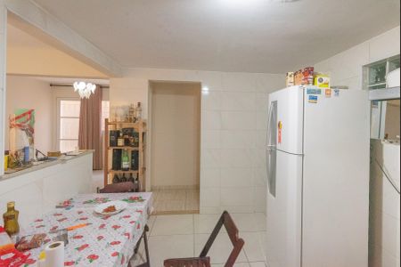 Casa à venda com 250m², 4 quartos e 2 vagas Casa à venda com 250m², 4 quartos e 2 vagasCasa 2- Cozinha