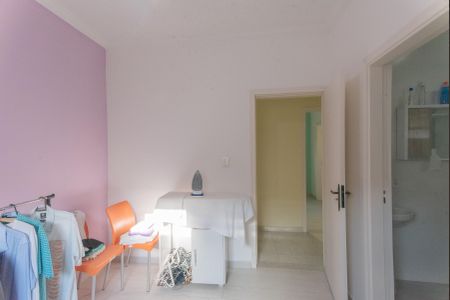 Casa à venda com 250m², 4 quartos e 2 vagas Casa à venda com 250m², 4 quartos e 2 vagasSuíte 2