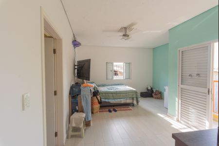 Casa à venda com 250m², 4 quartos e 2 vagas Casa à venda com 250m², 4 quartos e 2 vagasSuíte 1