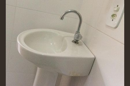 Casa à venda com 250m², 4 quartos e 2 vagas Casa à venda com 250m², 4 quartos e 2 vagasBanheiro da Suíte 2